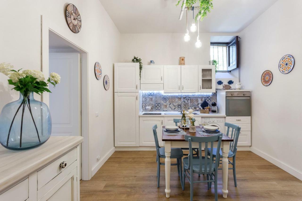 Casa Nagale- Una Suite Di Charme Nel Cuore Di Ortigia A 50 Mt Dal Mare Syracuse Bagian luar foto
